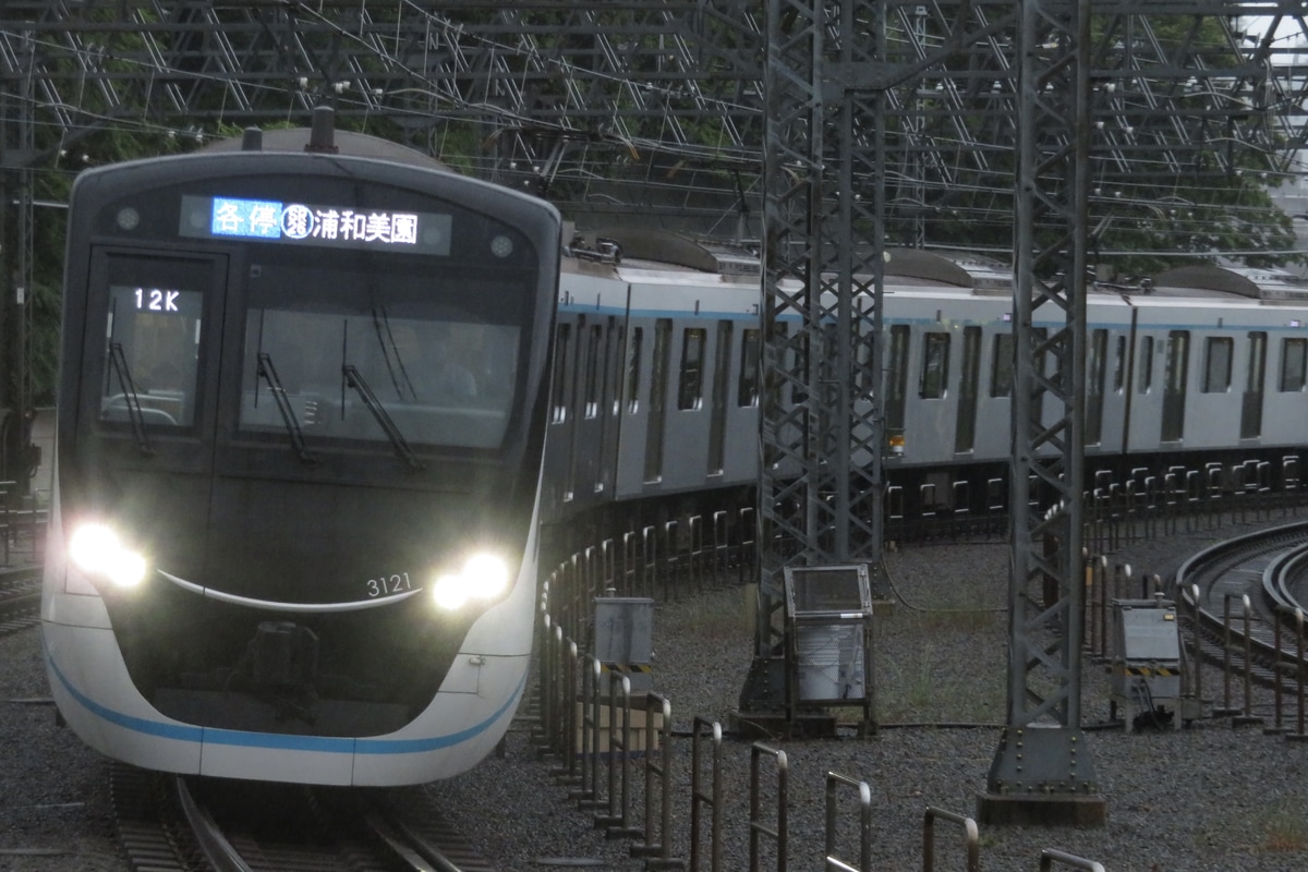 東急電鉄 元住吉検車区 3020系 3121F