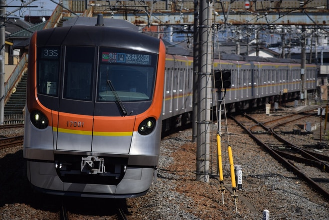 新木場CR17000系17101Fを坂戸駅で撮影した写真