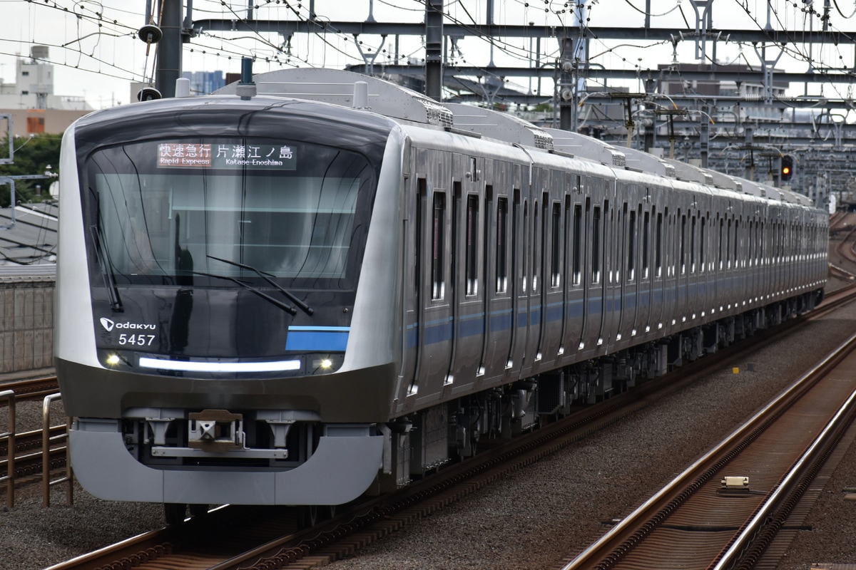 小田急電鉄  5000形 5057F