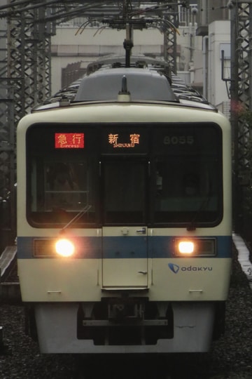 小田急電鉄  8000形 
