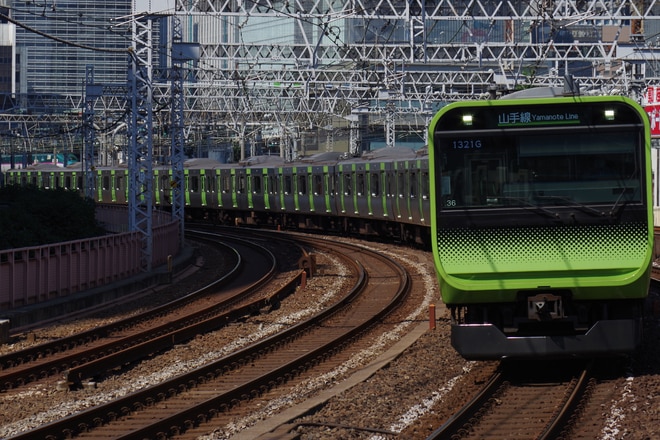 東京総合車両センター本区E235系トウ36編成を有楽町駅で撮影した写真