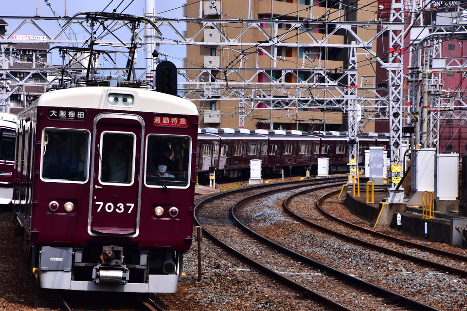 阪急7000系7037×2R(7037F)(7037編成)の編成データ、編成表