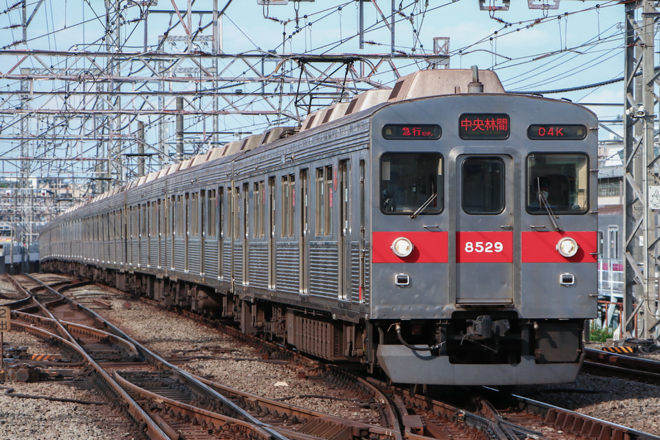 東急8500系8629F<br class="br-sp" />(8629編成)の写真