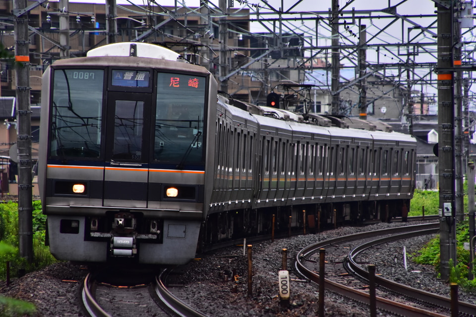 JR西227系S30編成<br class="br-sp" />(ヒロS30編成)の写真