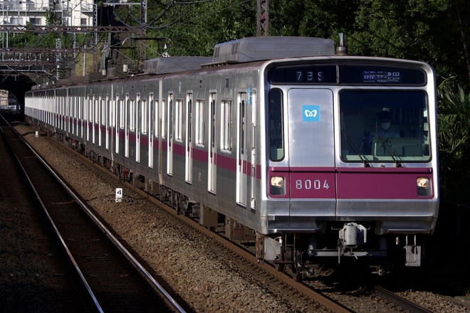 鷺沼検車区8000系8104Fを田奈駅で撮影した写真