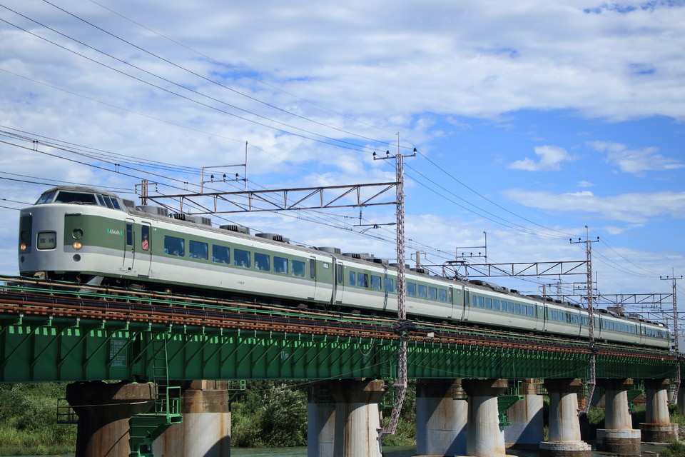 JR東189系ナノN102編成<br class="br-sp" />(ナノN102)の写真