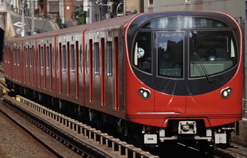 東京メトロ  2000系 2114F