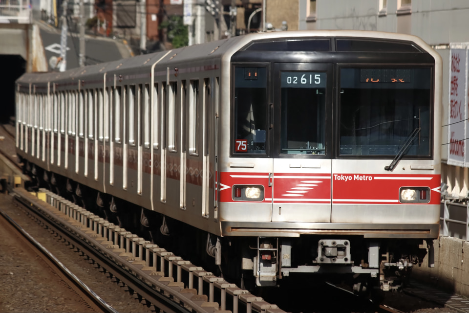 メトロ02系02-115F<br class="br-sp" />(02-115編成)の写真