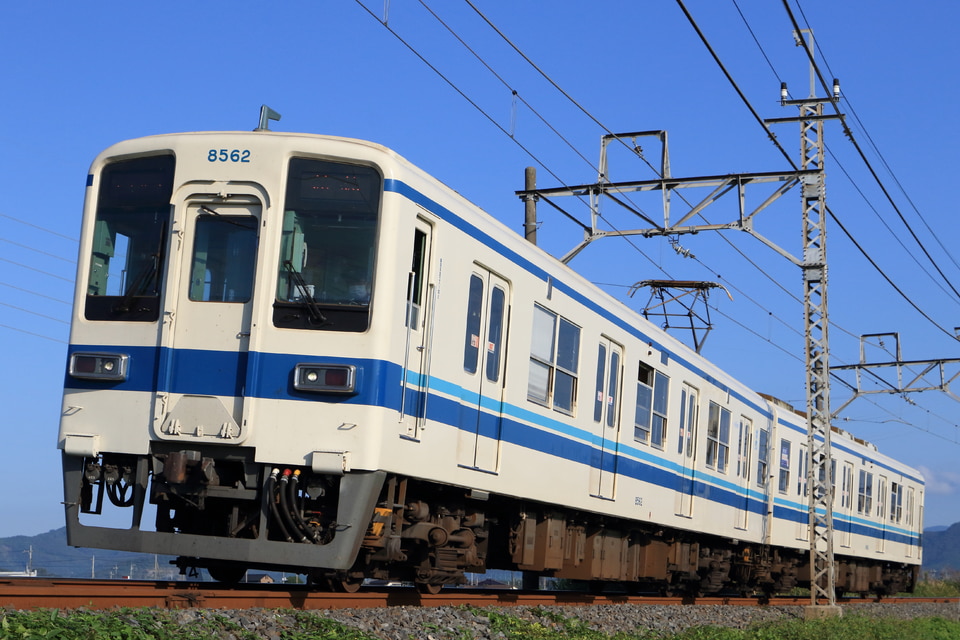 東武8000系8562F<br class="br-sp" />(8562編成)の写真
