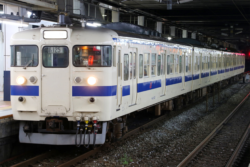 JR九415系Fo125編成<br class="br-sp" />(FO125編成)の写真