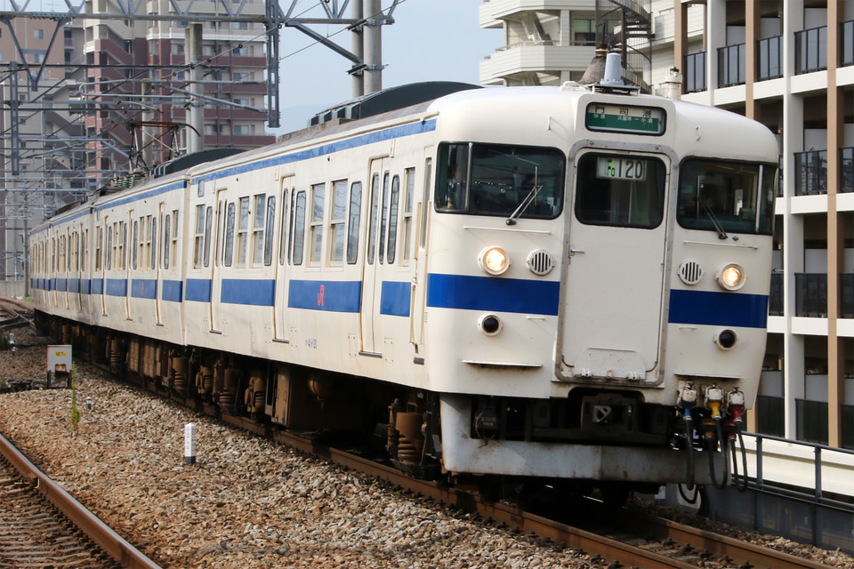 JR九415系Fo120編成<br class="br-sp" />(FO120編成)の写真