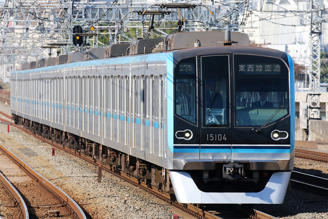 15000系15104Fを西荻窪駅で撮影した写真