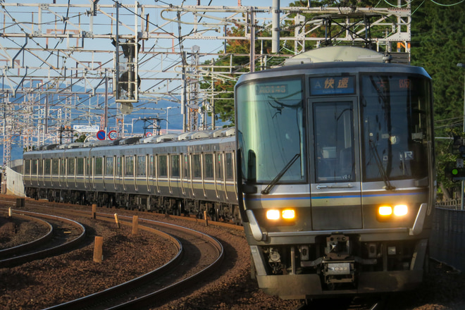223系V24を塩屋駅～須磨駅で撮影した写真