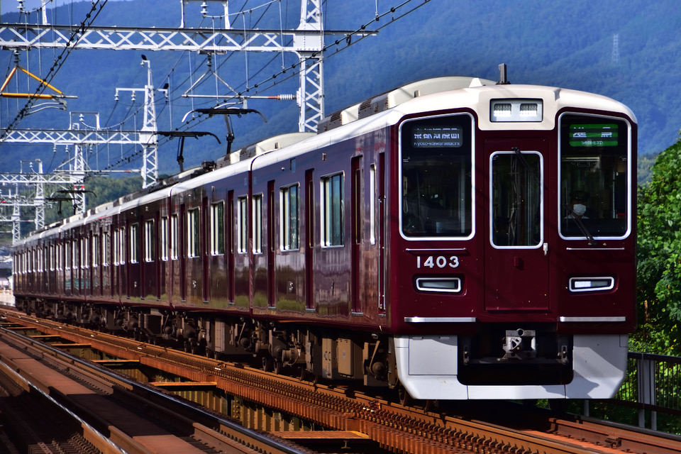 阪急1300系1303×8R<br class="br-sp" />(1303F)(1303編成)の写真