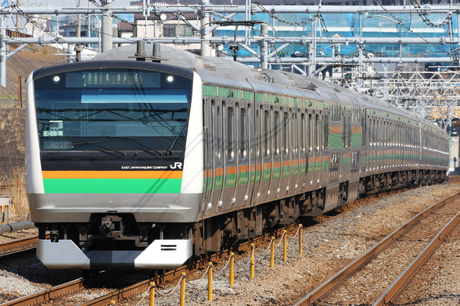 E233系コツE-09編成を新子安駅で撮影した写真