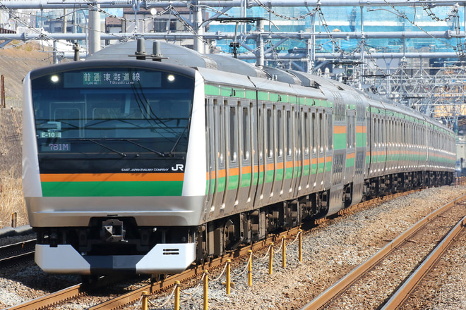 E233系コツE-10編成を新子安駅で撮影した写真