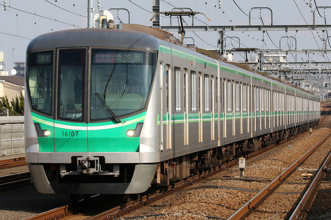 16000系16107Fを祖師ヶ谷大蔵駅で撮影した写真