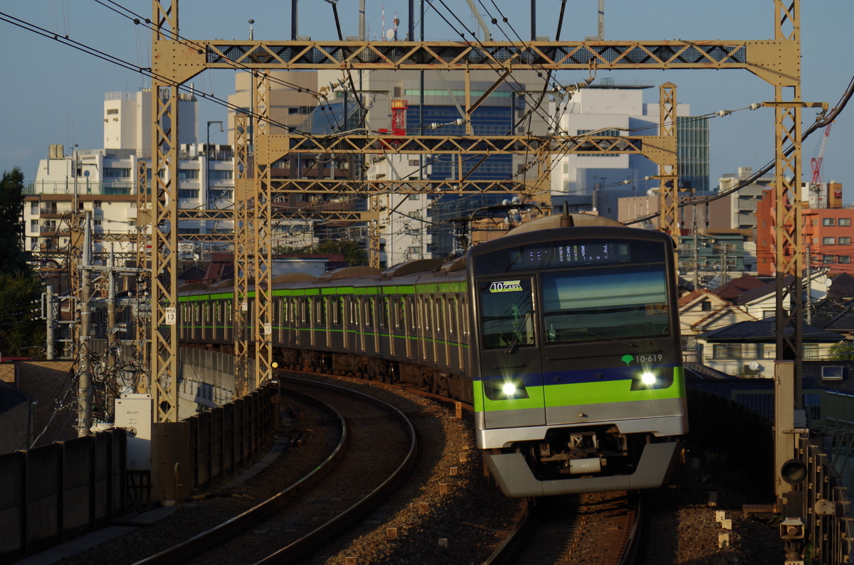 東京都交通局 大島車両検修場 10-300形 10-610編成