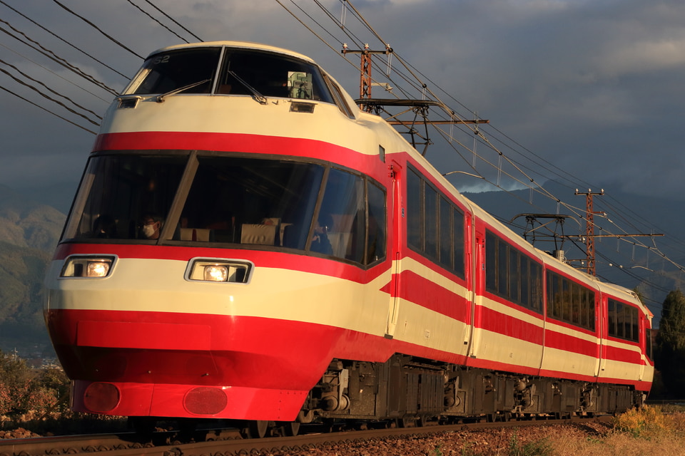 長野電鉄 1000系 S2編成の写真