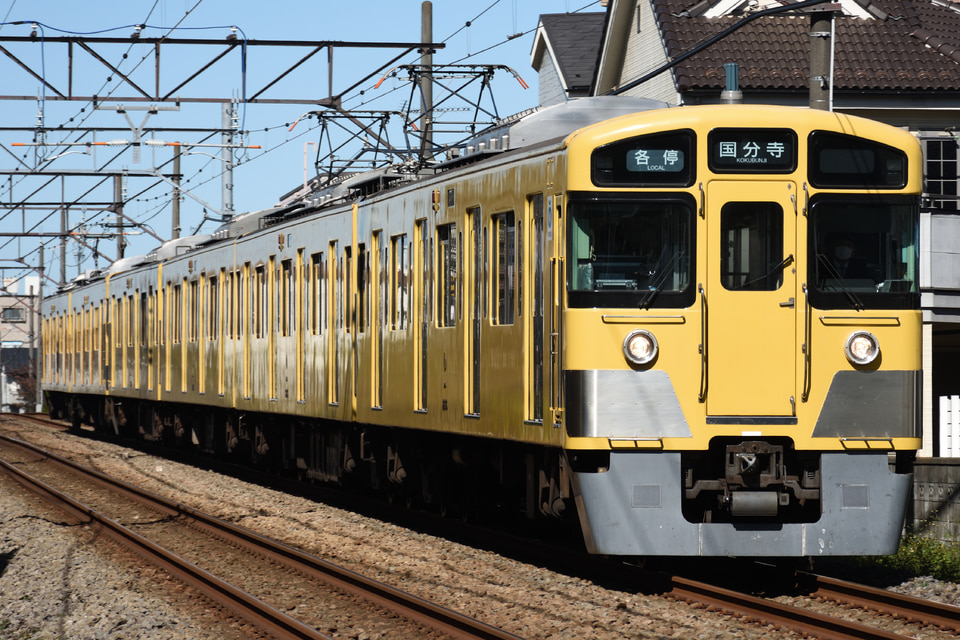 西武2000系2515F<br class="br-sp" />(2515編成)の写真