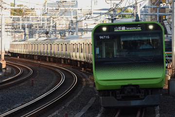 JR東日本 東京総合車両センター本区 E235系 トウ04編成