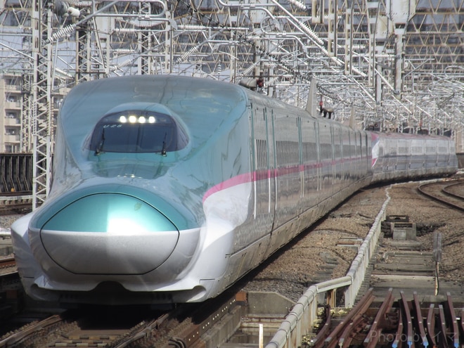 新幹線総合車両センターE5系U25編成を大宮駅で撮影した写真