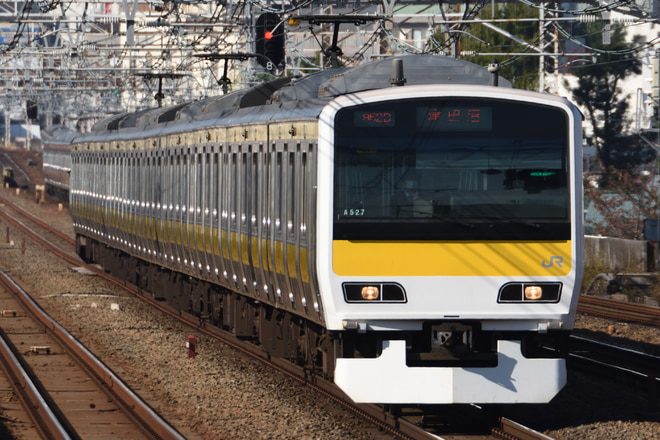 三鷹車両センターE231系ミツA527編成を西荻窪駅で撮影した写真