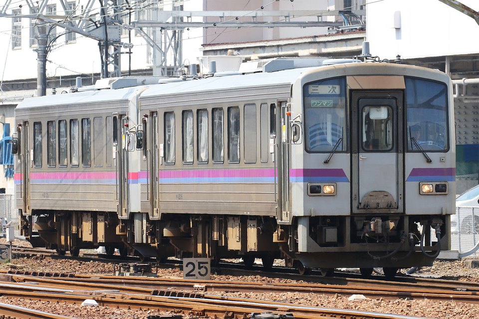 JR西日本 キハ120 6の写真
