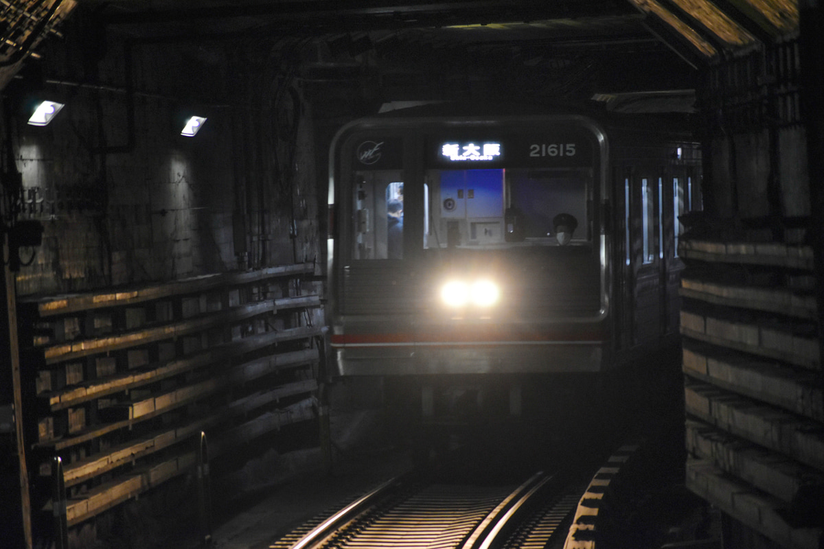 大阪市高速電気軌道 中百舌鳥検車場 21系 21615F