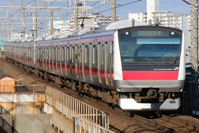 E233系ケヨF54編成を舞浜駅で撮影した写真