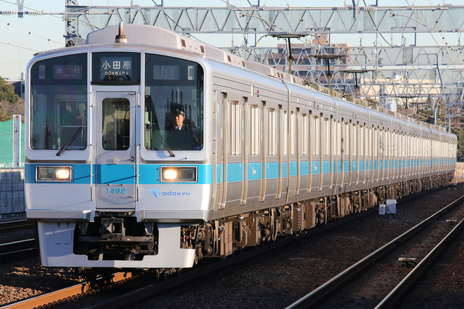1000形1092Fを和泉多摩川駅で撮影した写真