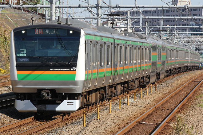 E233系コツE-03編成を新子安駅で撮影した写真