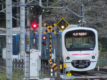 西武鉄道  30000系 38101F