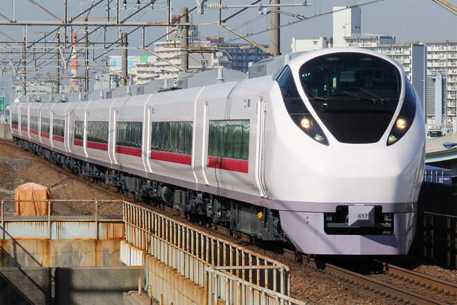 E657系カツK17編成を舞浜駅で撮影した写真