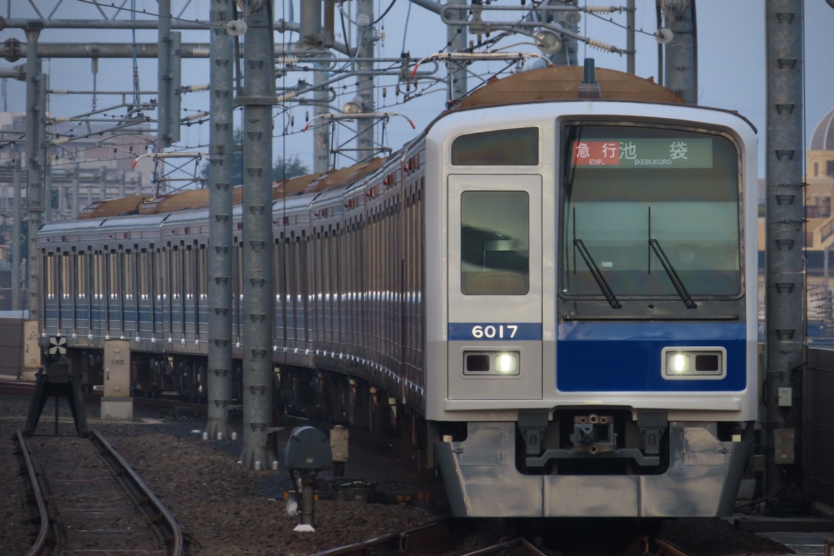 西武鉄道  6000 6117f