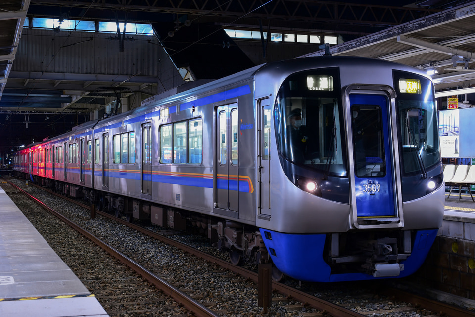 西鉄3000形3007F<br class="br-sp" />(3007編成)の写真
