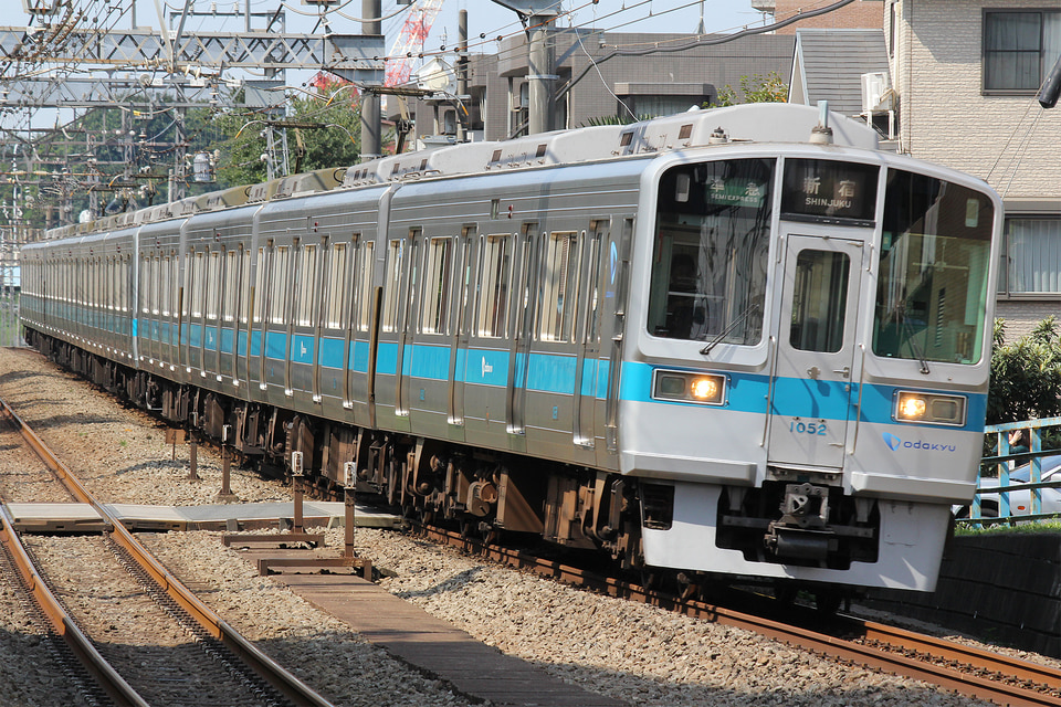 小田急1000形1052×4<br class="br-sp" />(1052F)(1052編成)の写真