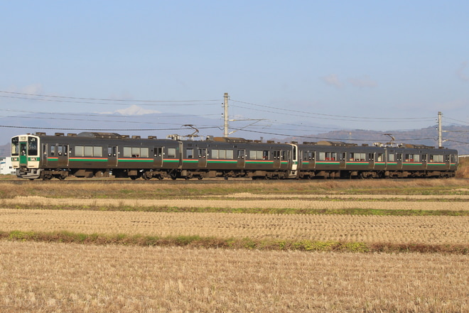 山形新幹線車両センター719系Y-1編成を赤湯～高畠間で撮影した写真
