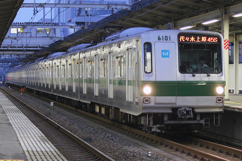 メトロ6000系6101F<br class="br-sp" />(6101編成)の写真