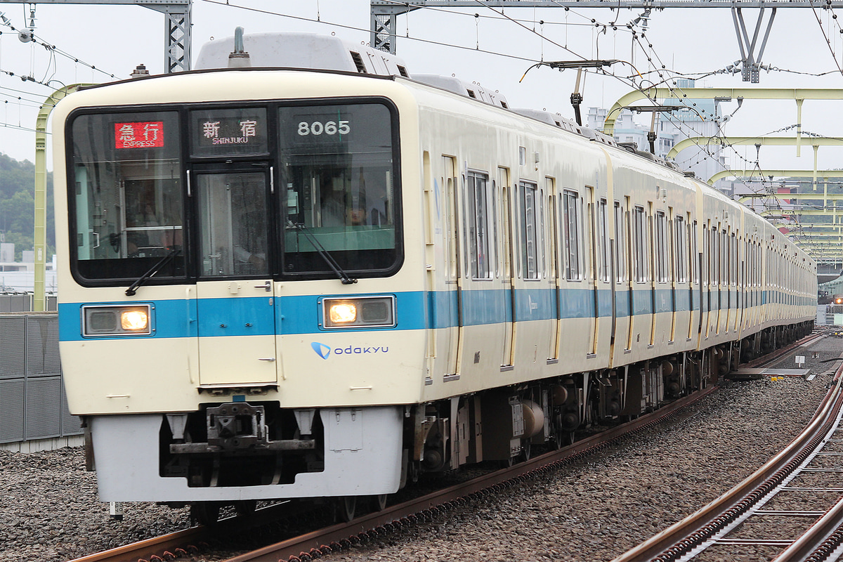 小田急電鉄  8000形 8065F