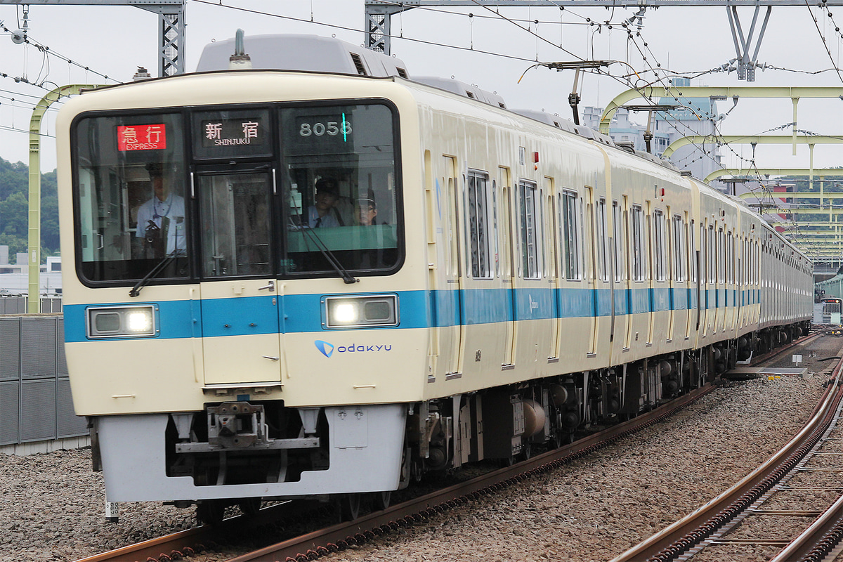 小田急電鉄  8000形 8058F