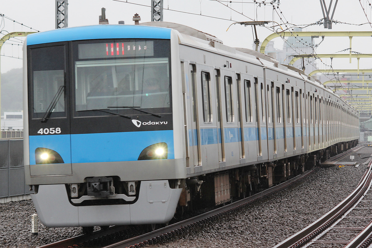 小田急電鉄  4000形 4058F