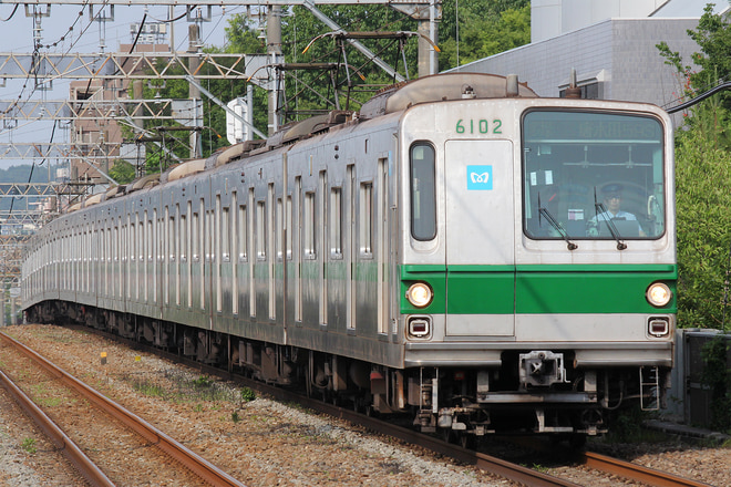 6000系6102Fを小田急多摩センター駅で撮影した写真