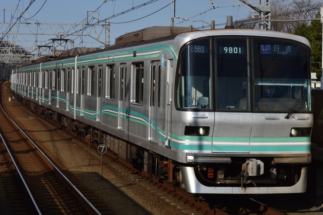 9000系9101Fを多摩川駅で撮影した写真