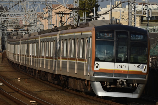 和光検車区10000系10101Fを多摩川駅で撮影した写真