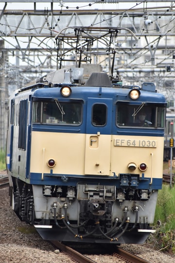 JR東日本 新潟車両センター EF64 EF64-1030