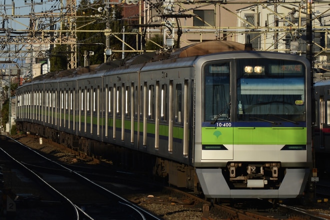 10-300形10-400Fを桜上水駅で撮影した写真