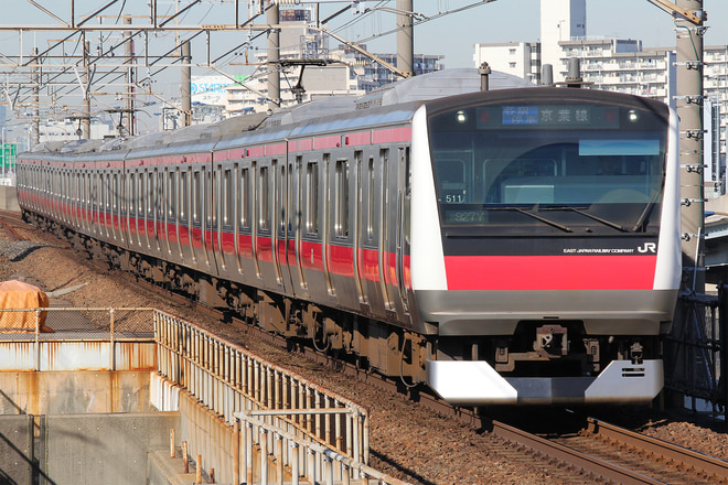 E233系ケヨ511編成を舞浜駅で撮影した写真