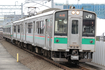 JR東日本  701系 センF2-106編成