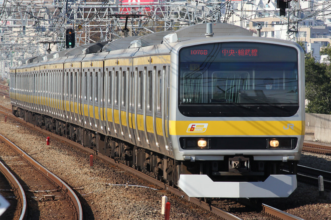 E231系ミツB13編成を西荻窪駅で撮影した写真